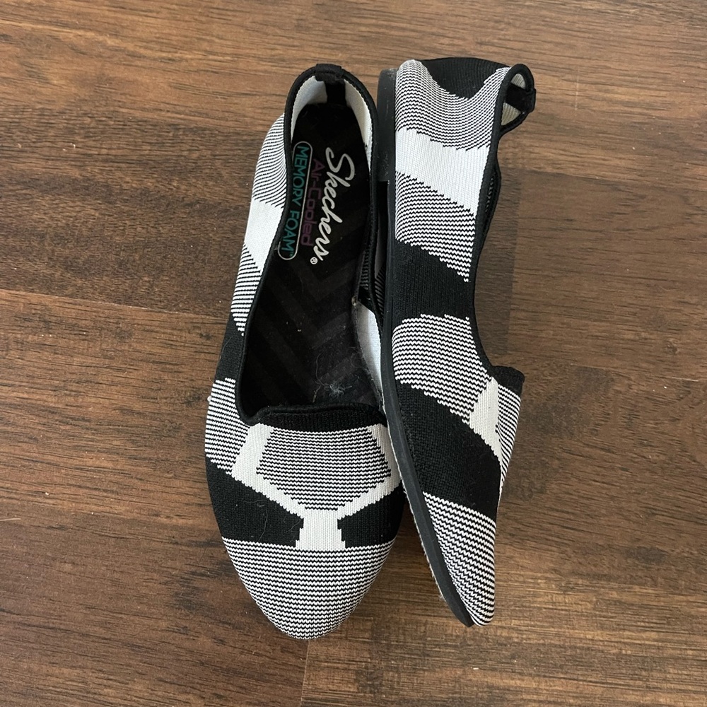 Sketcher memory foam flats